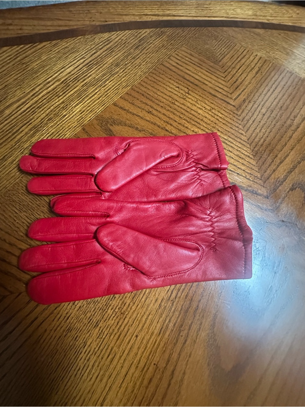 Preston & York Red Leather Women's Gloves - Picture 4 of 8